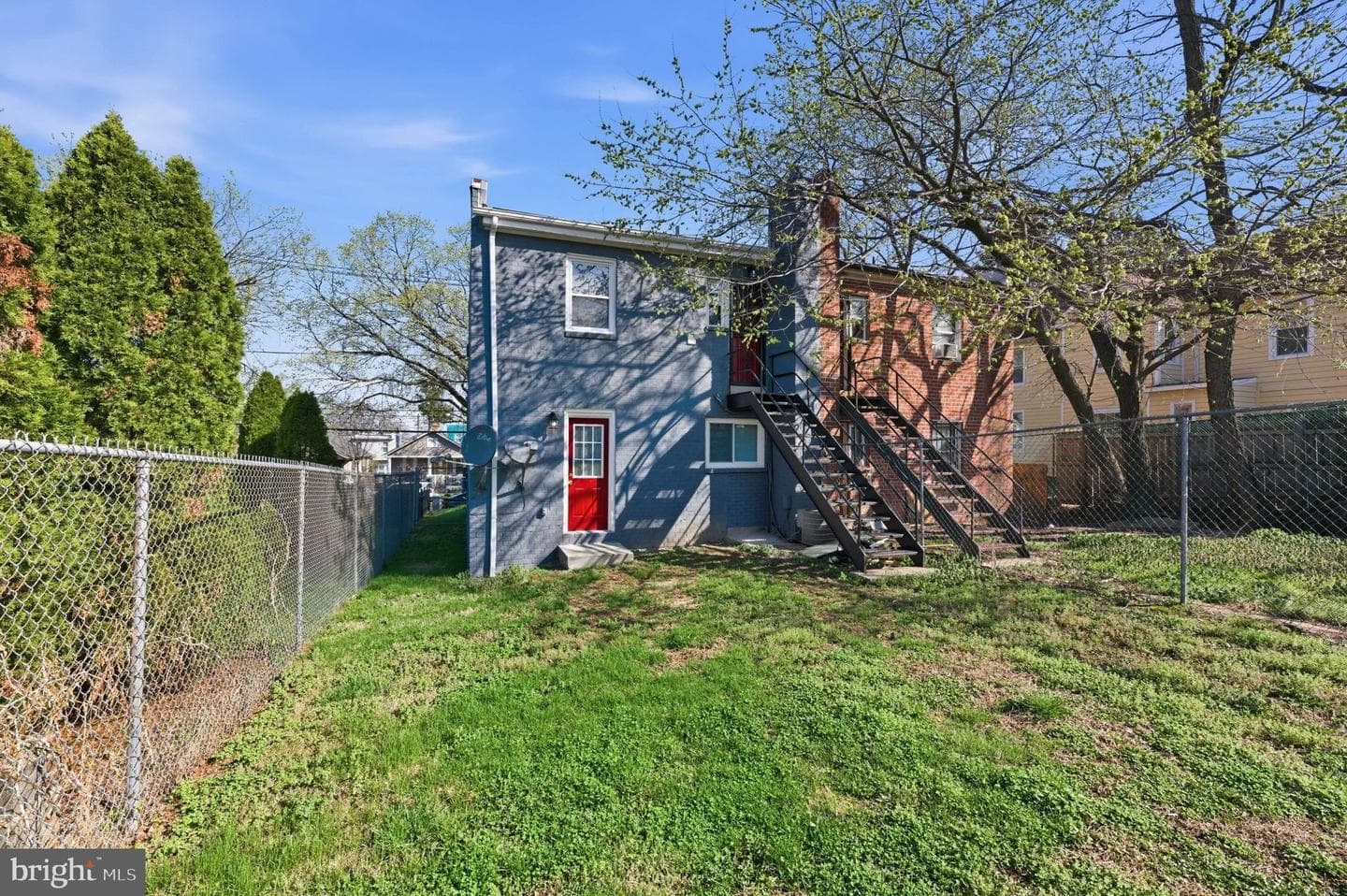 4029 Grant Street NE photo 25