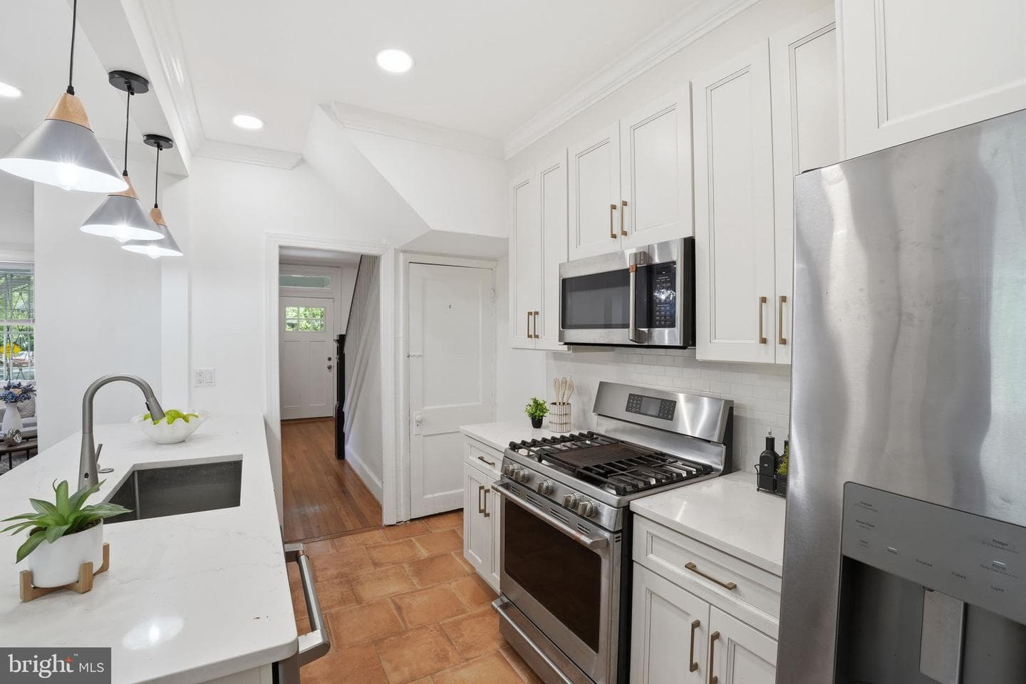 1228 Orren Street NE photo 12