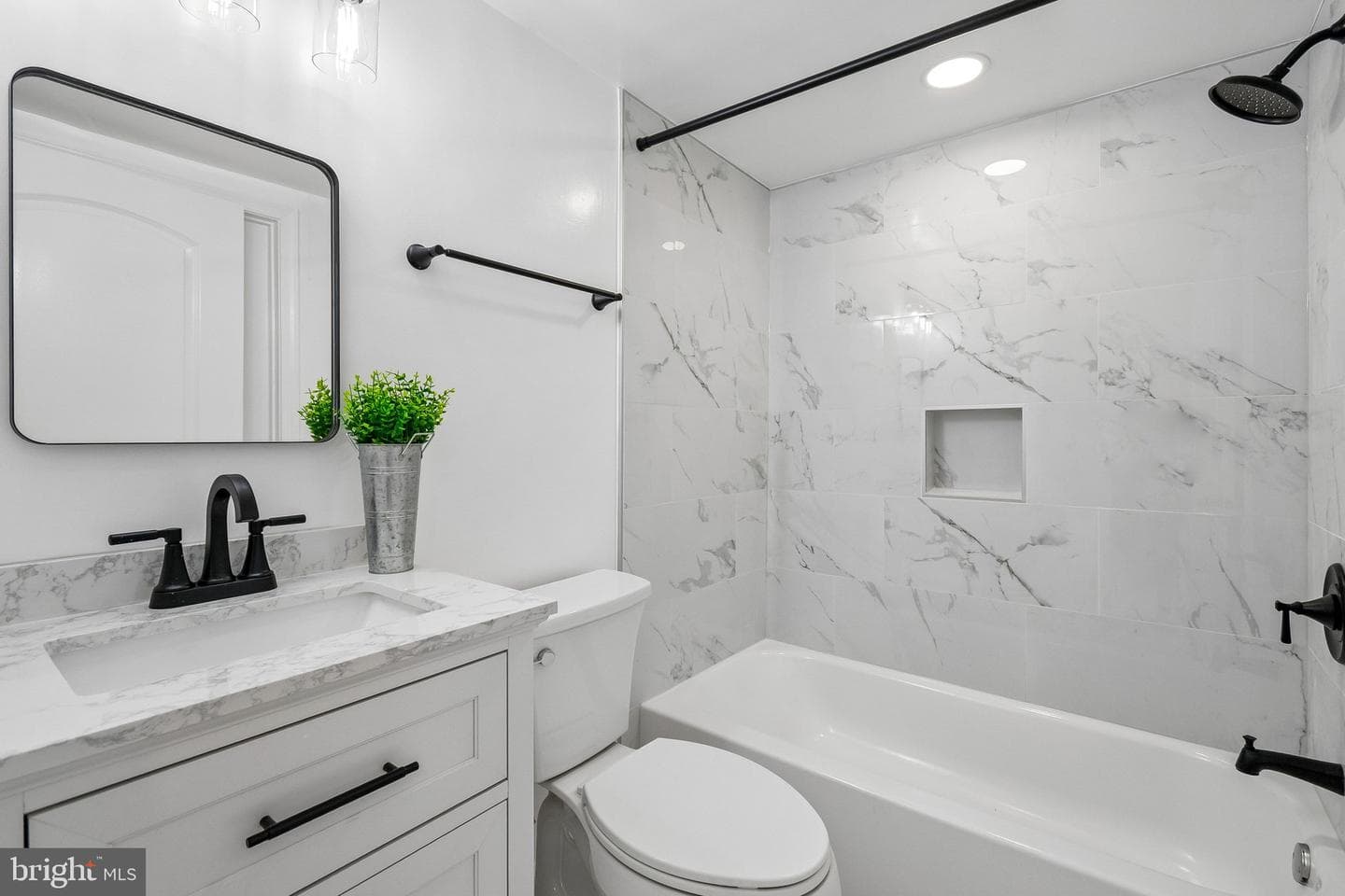3108 Adams Street NE photo 21