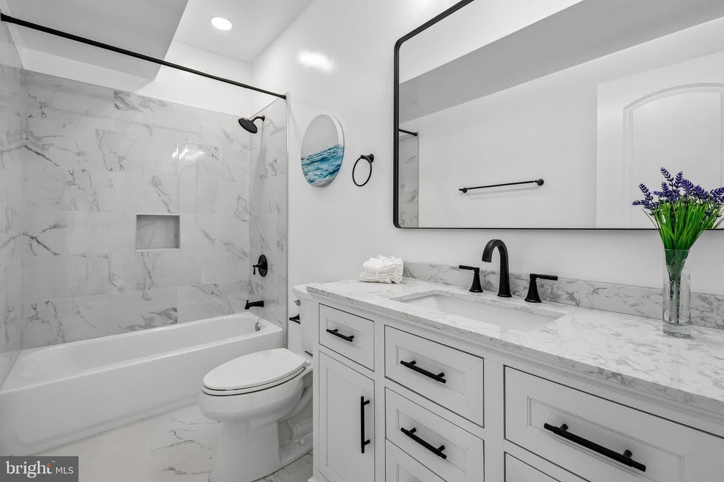 3108 Adams Street NE photo 9