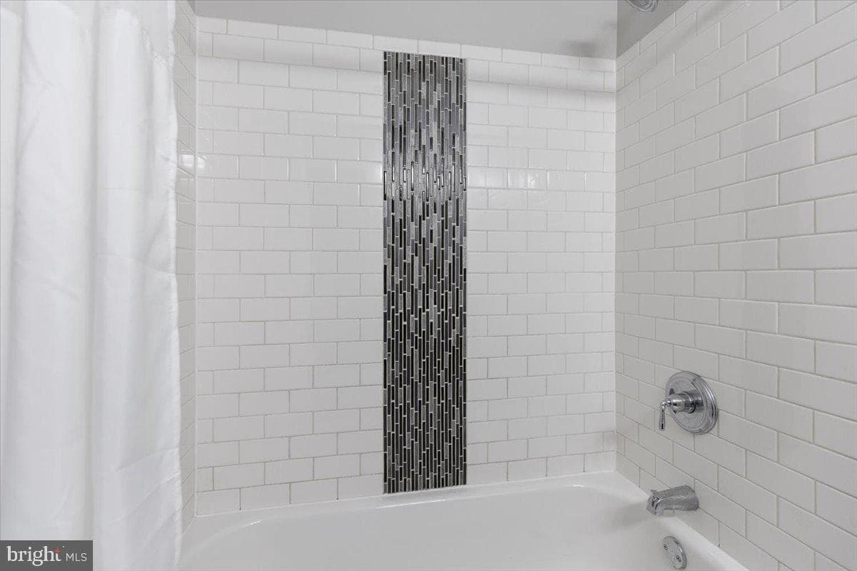 635 20th Street NE photo 23