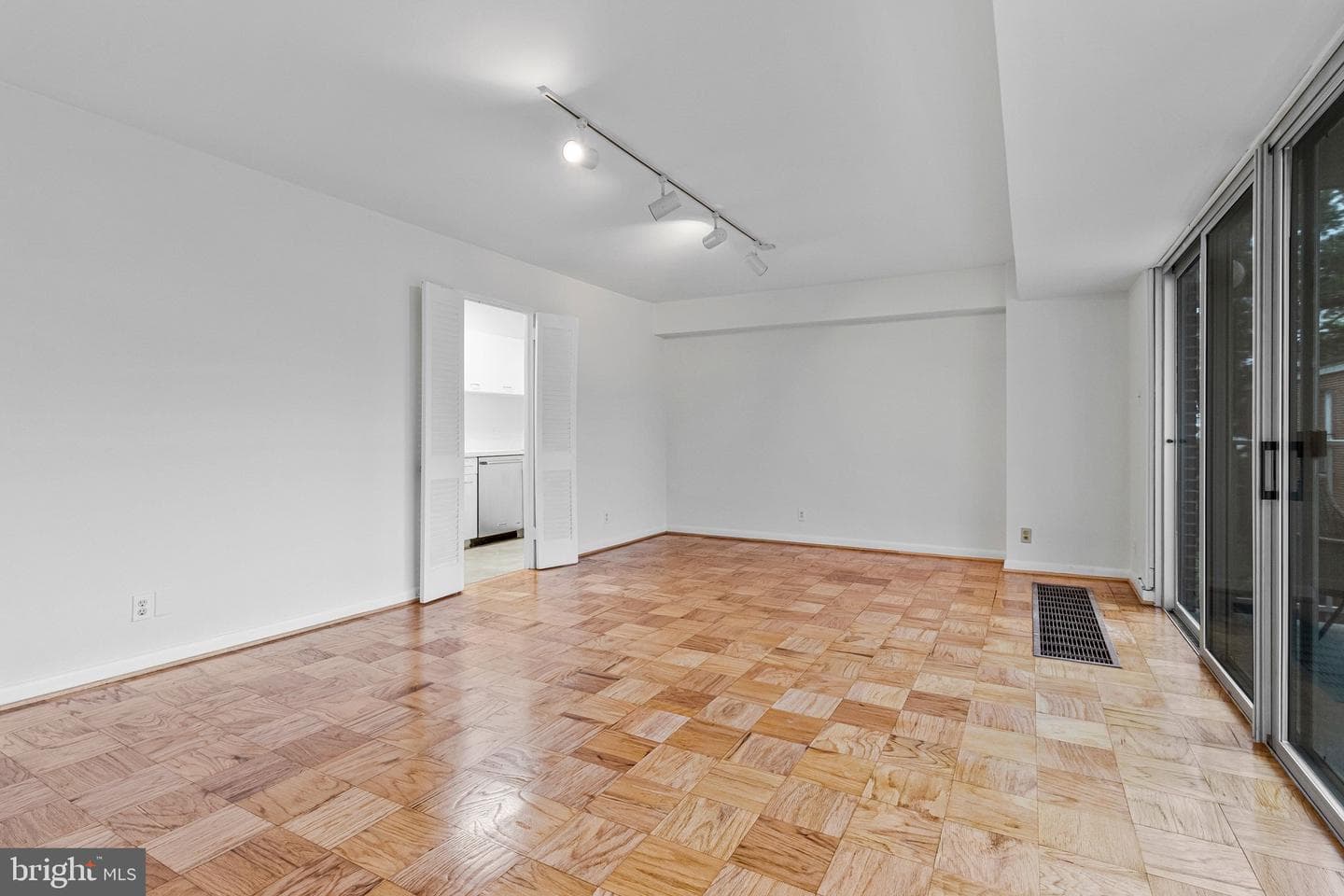510 N Street SW #n334 photo 3