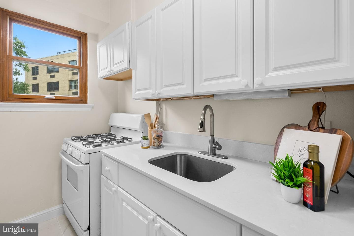 3025 Ontario Road NW #407 photo 18
