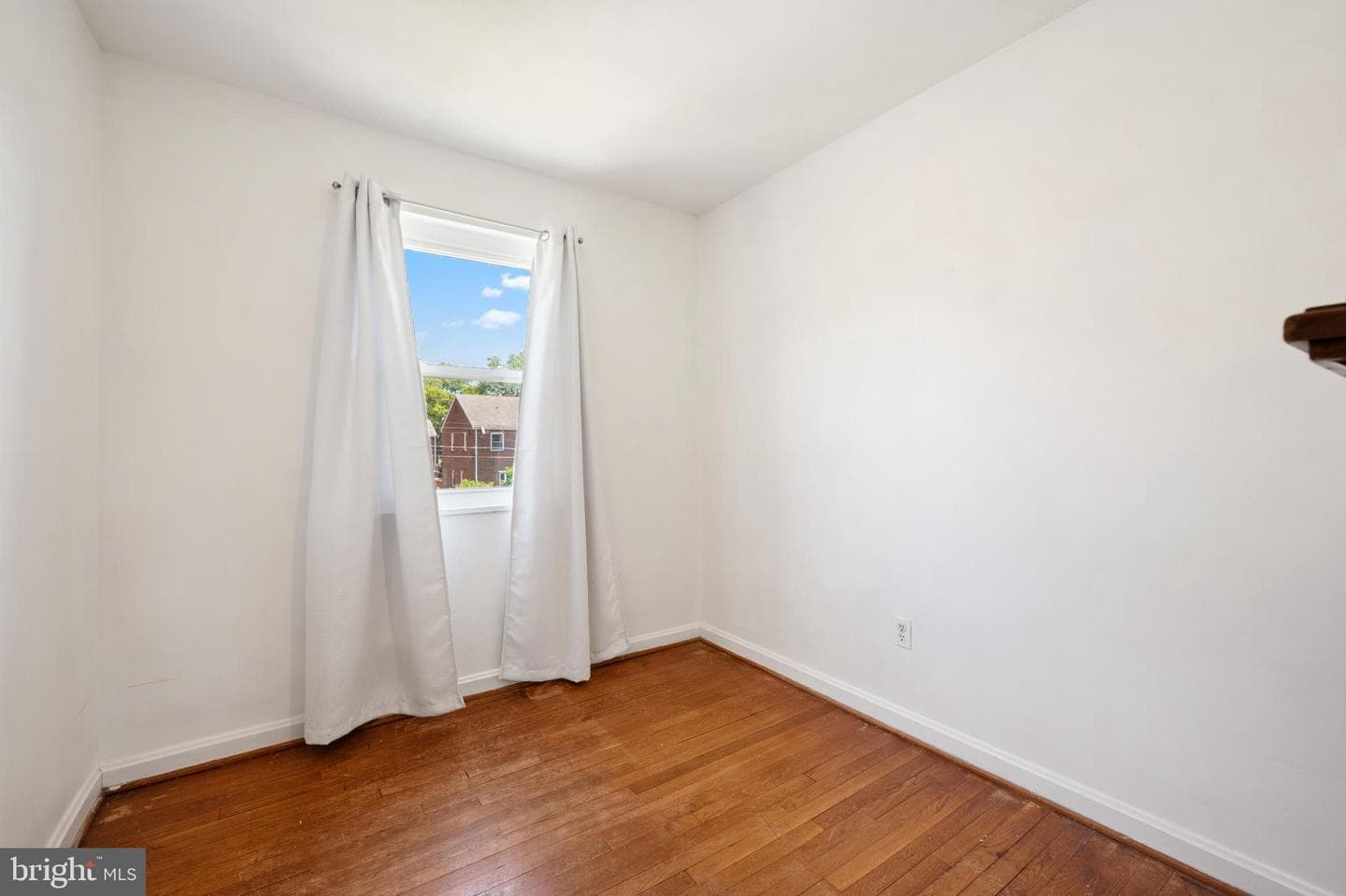 5044 10th Street NE photo 18