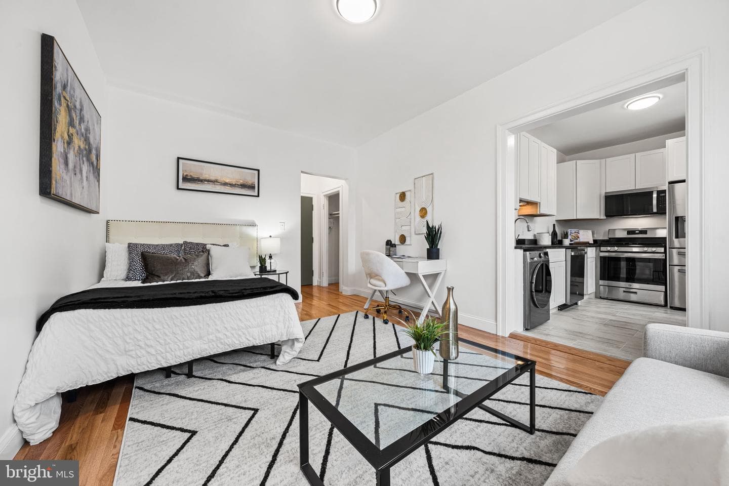 105 6th Street SE #205 photo 6