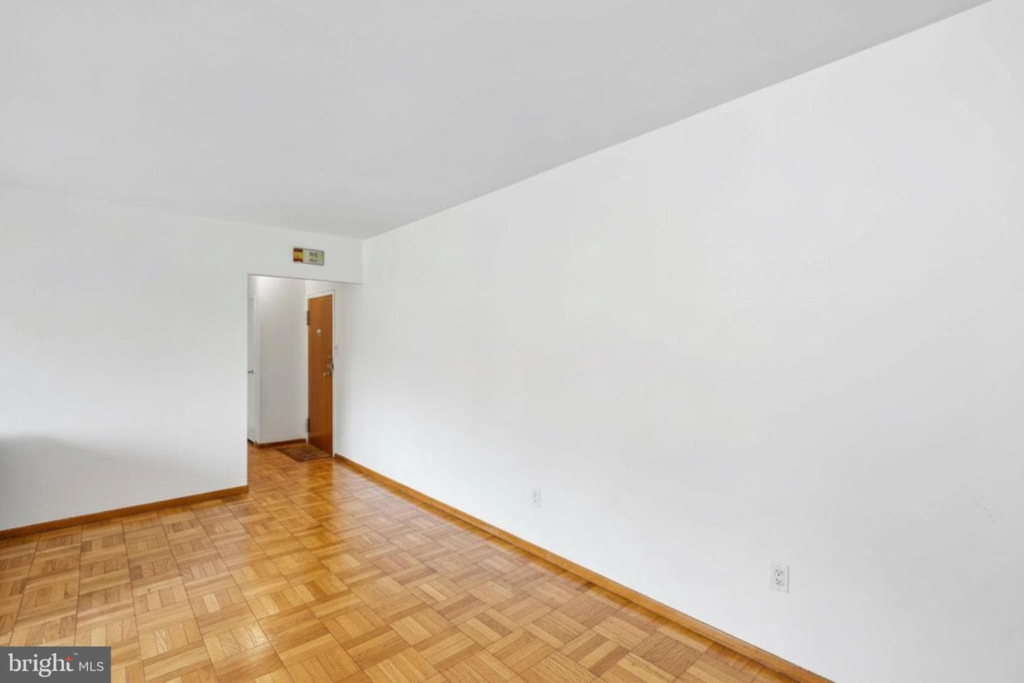 4200 Cathedral Avenue NW #716 photo 11