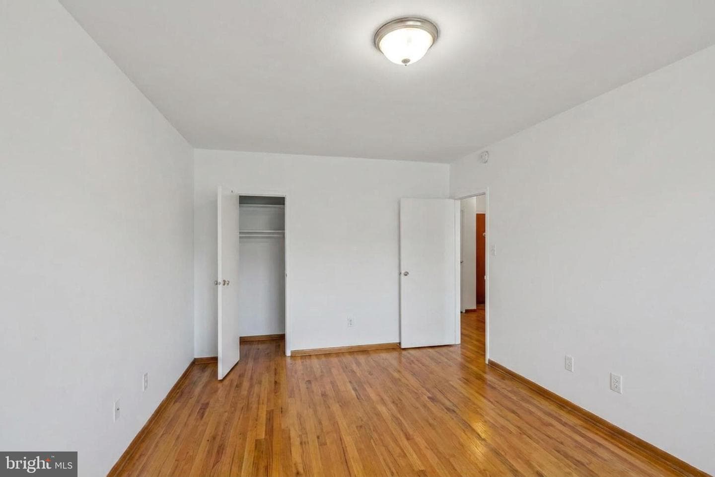 4200 Cathedral Avenue NW #716 photo 25