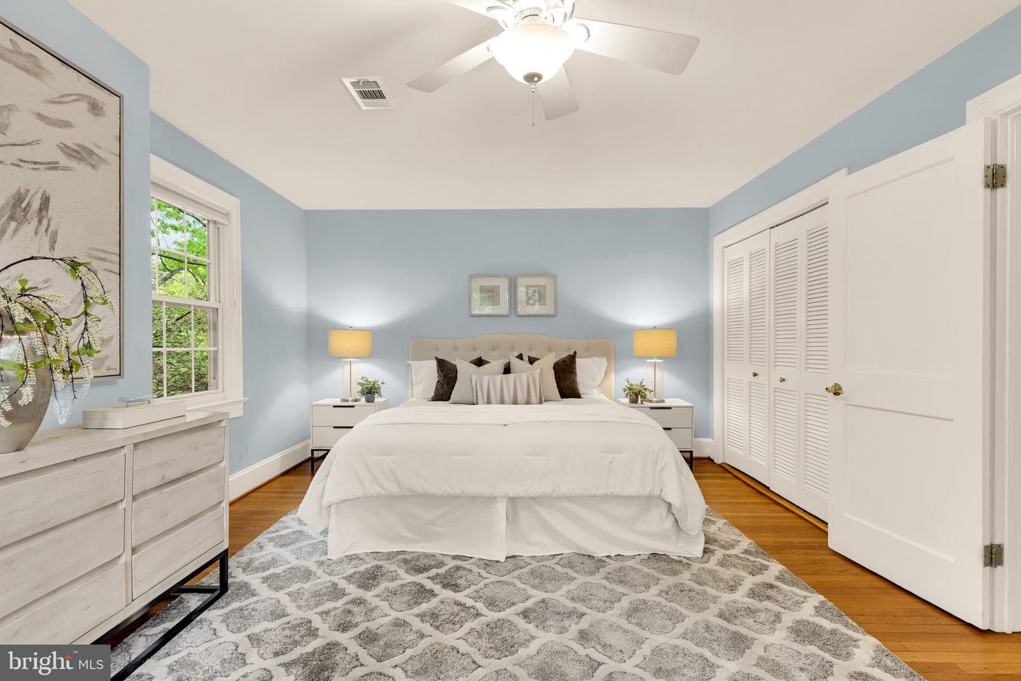 3737 Van Ness Street NW photo 28
