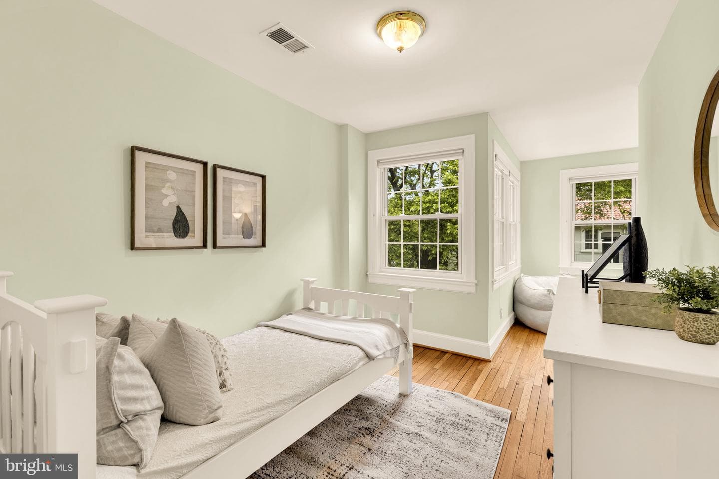 3737 Van Ness Street NW photo 31