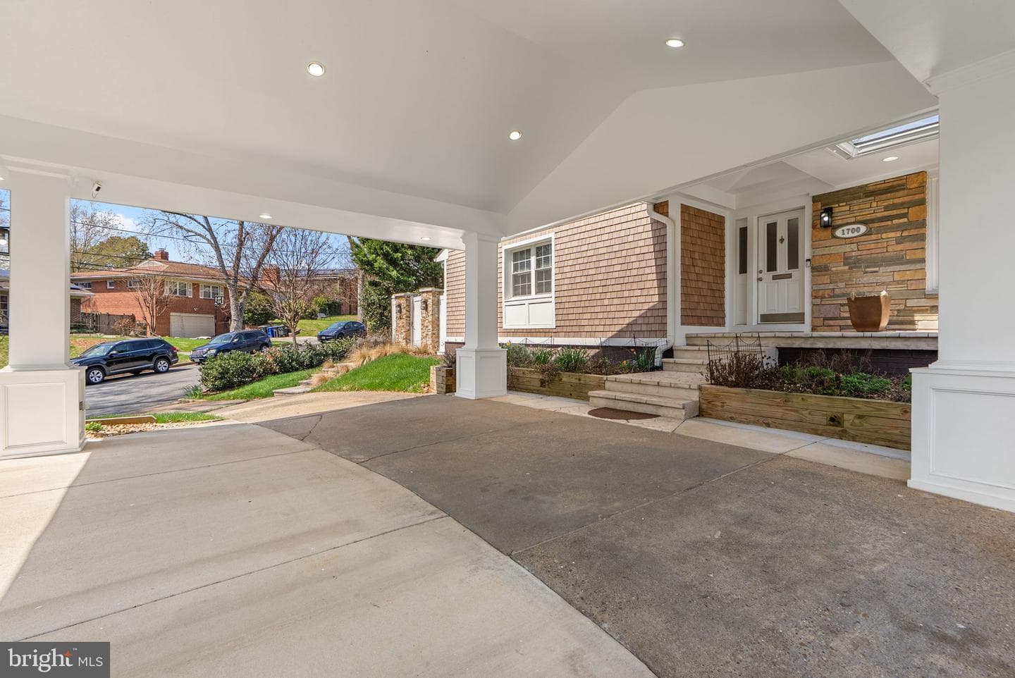 1700 Verbena Street NW photo 5