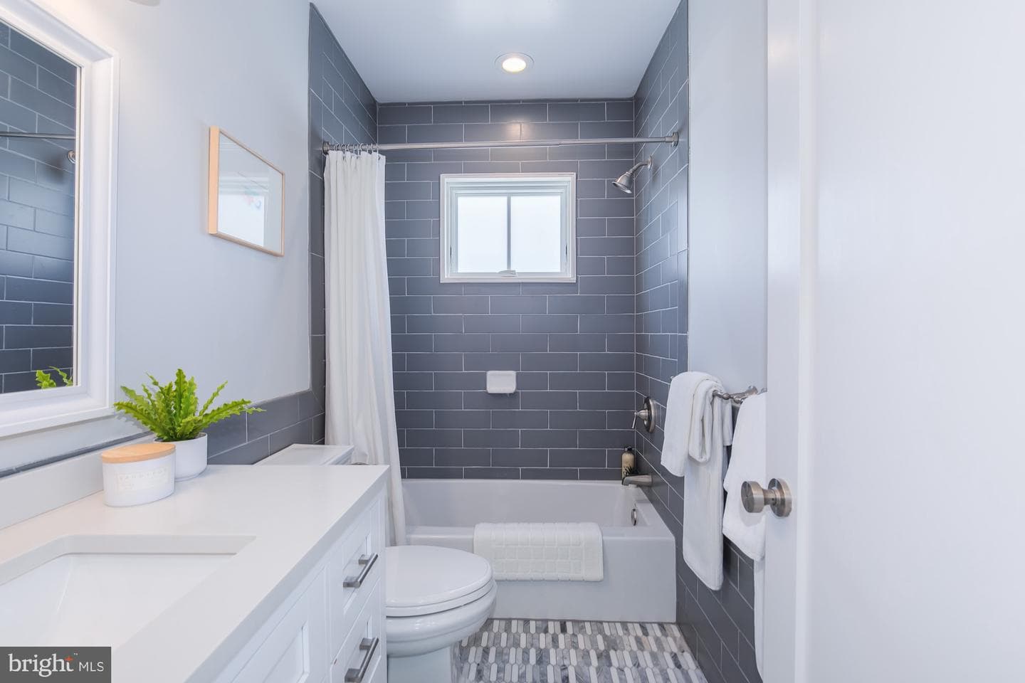 420 4th Street SE photo 30
