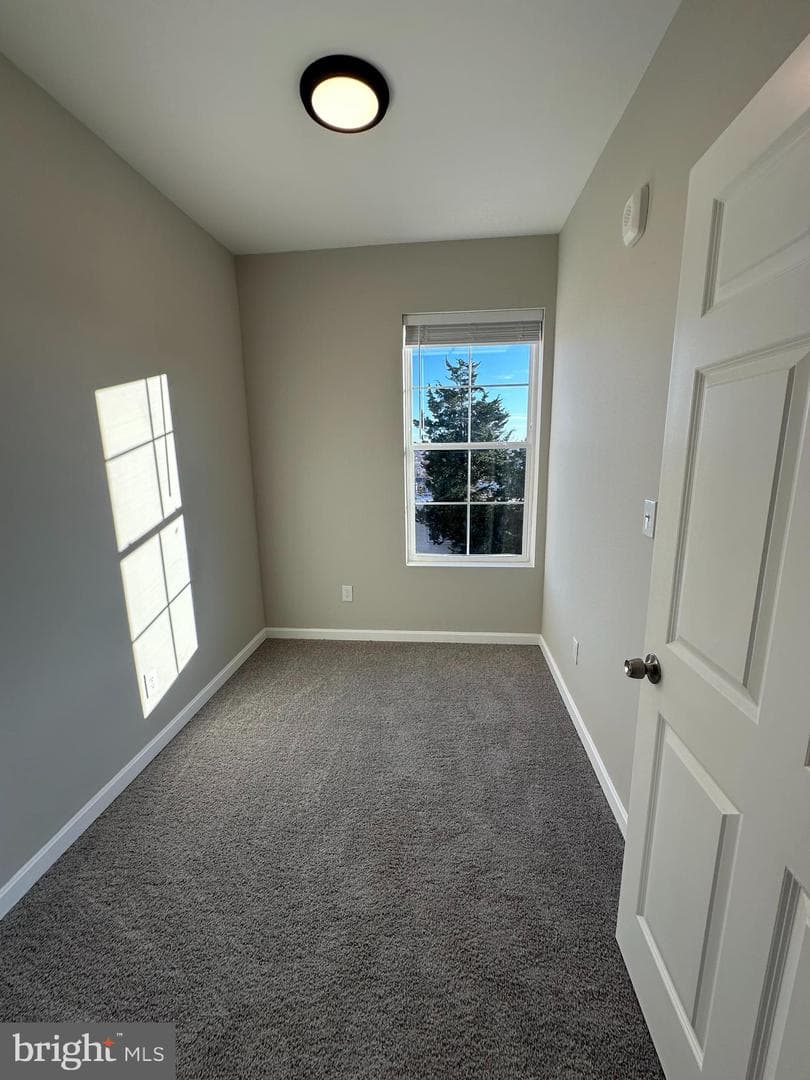 1812 H Place NE #104 photo 11