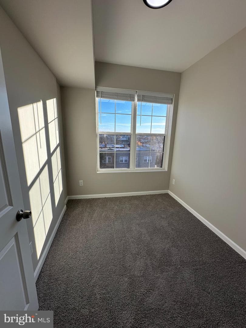 1812 H Place NE #104 photo 7