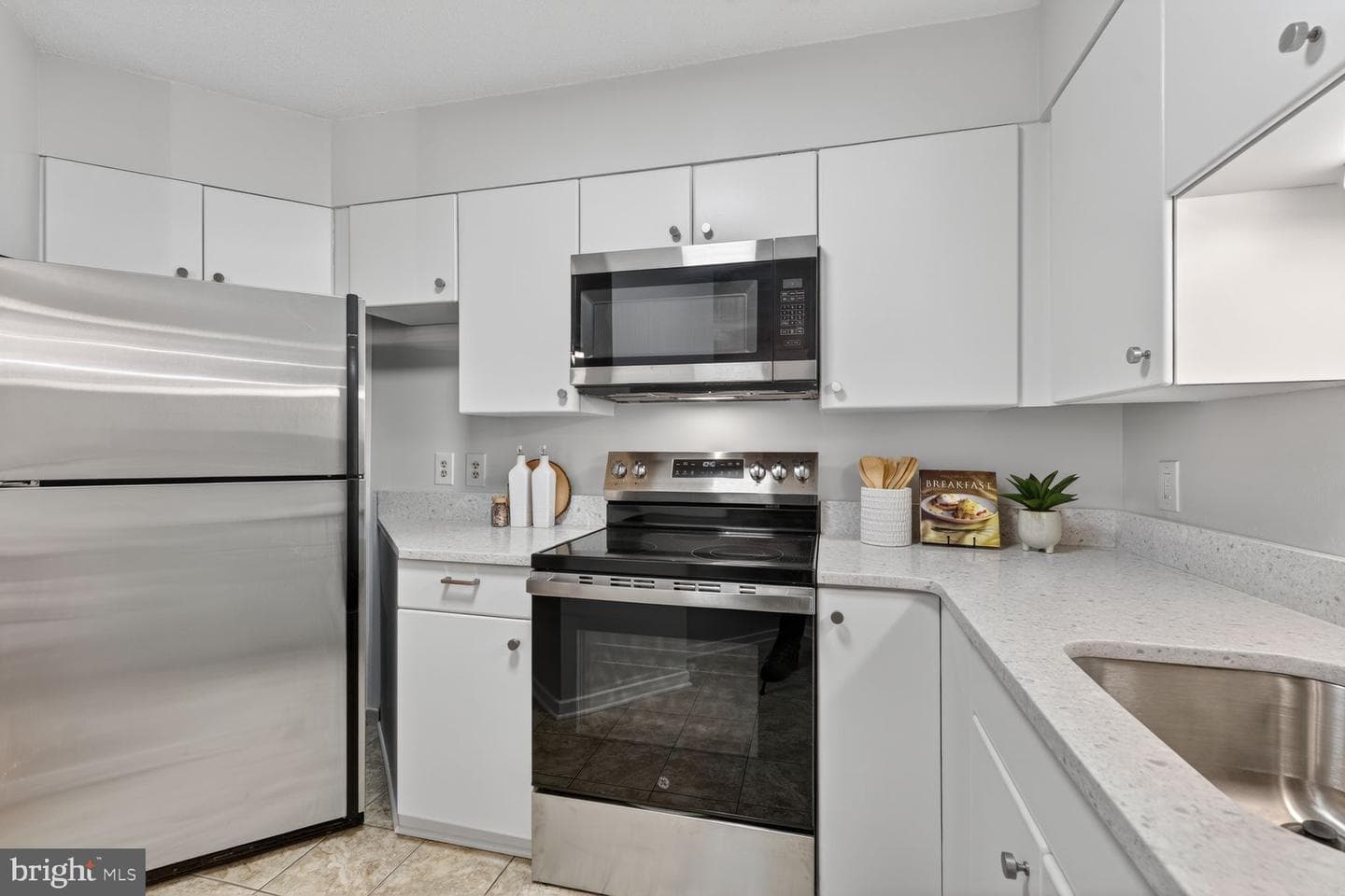 2111 Wisconsin Avenue NW #210 photo 11