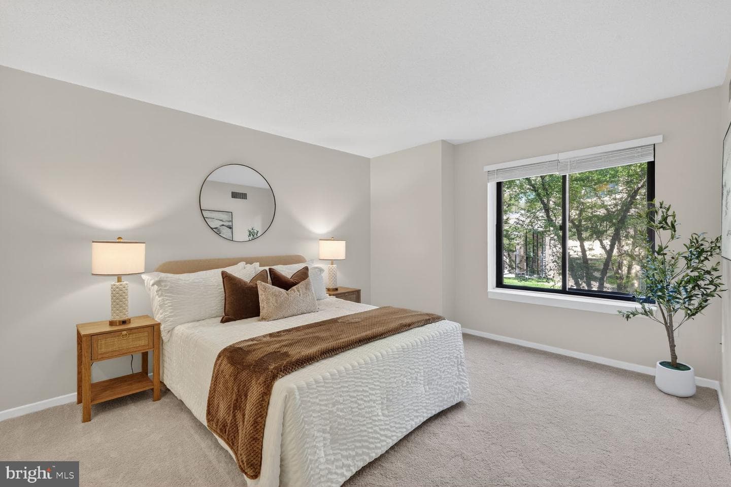 2111 Wisconsin Avenue NW #210 photo 12