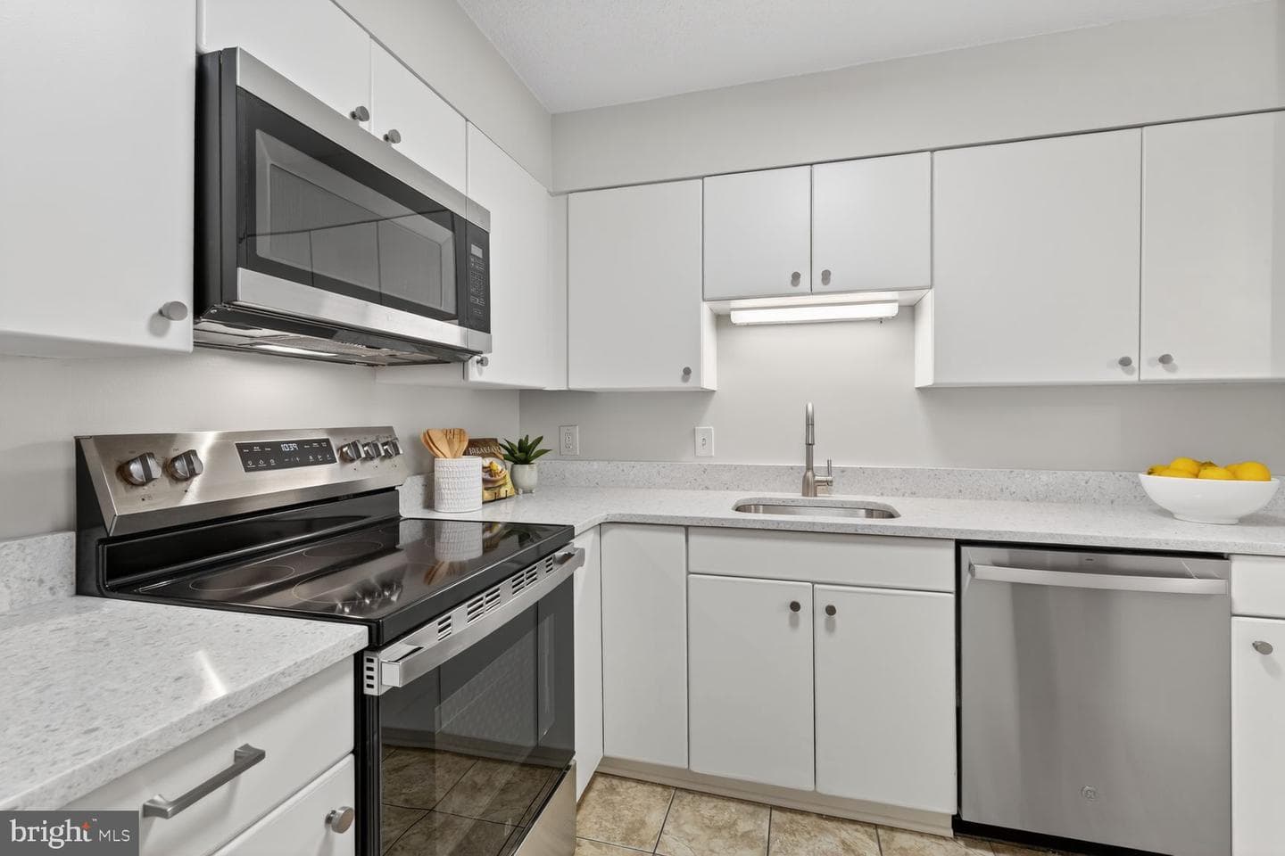 2111 Wisconsin Avenue NW #210 photo 9