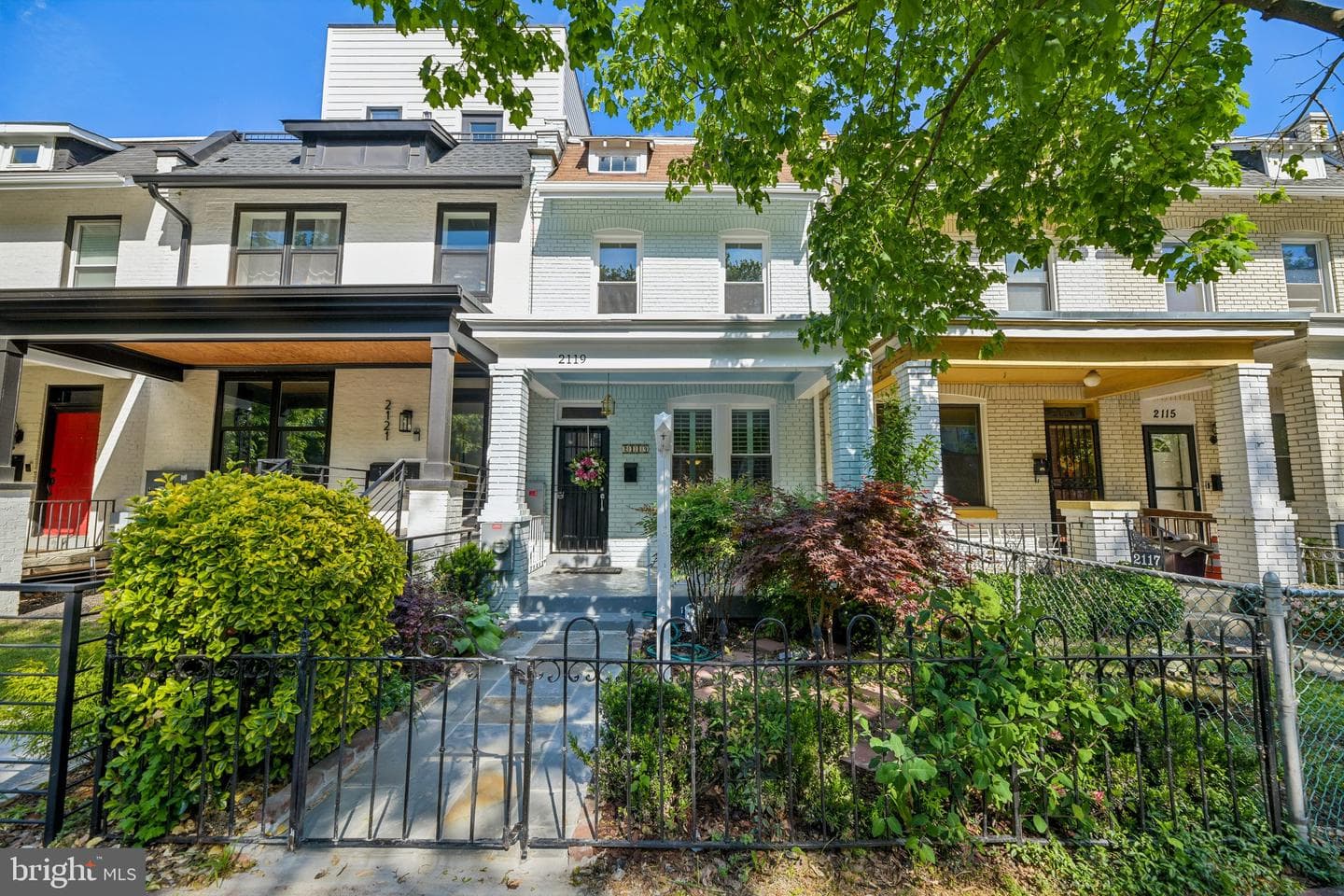 2119 3rd Street NE