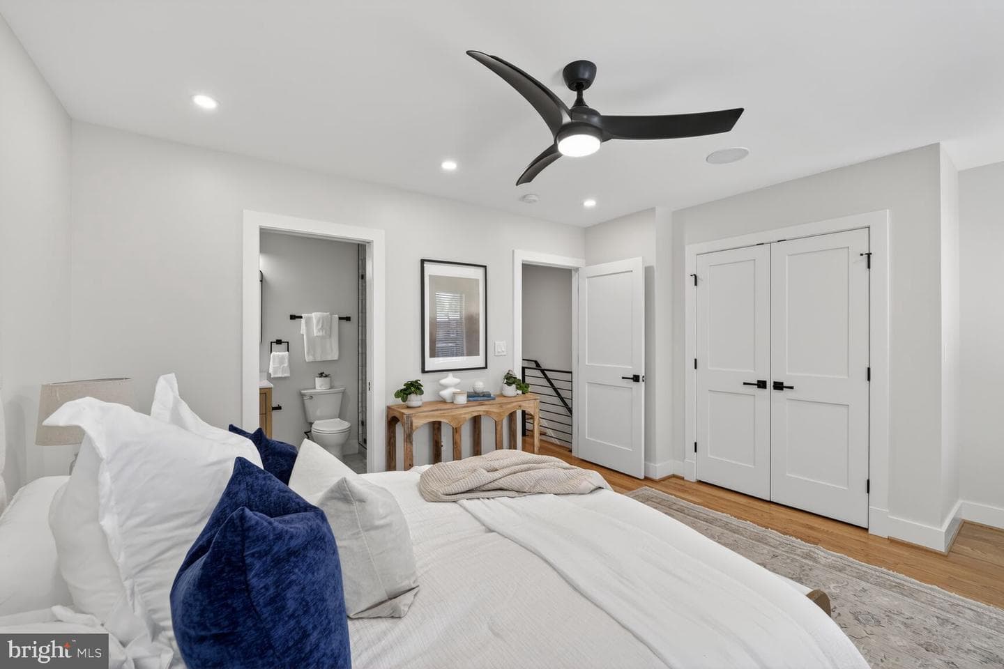 1114 Oates Street NE photo 24