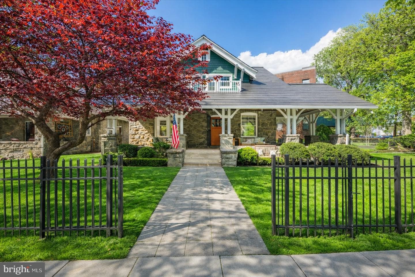 1337 Montague Street NW