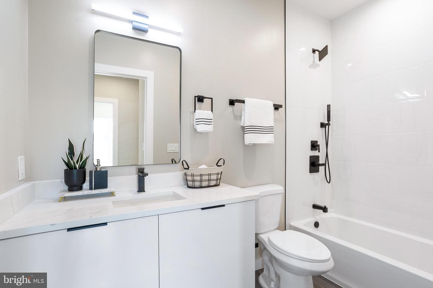 1358 Florida Avenue NE #201 photo 9