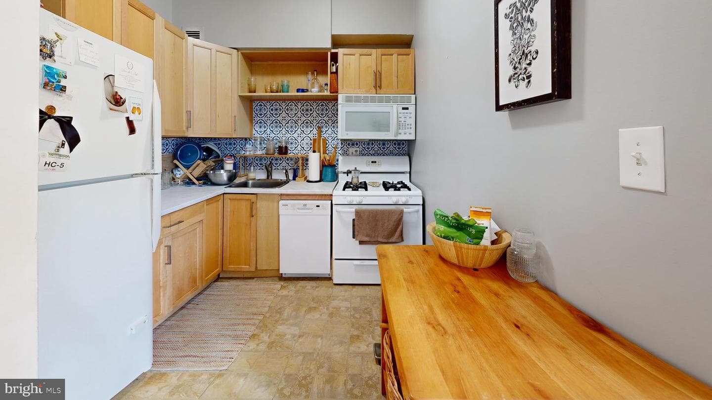1711 Massachusetts Avenue NW #301, Washington