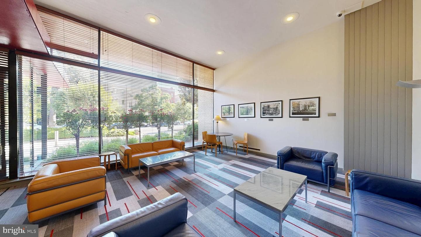 1711 Massachusetts Avenue NW #301 photo 8