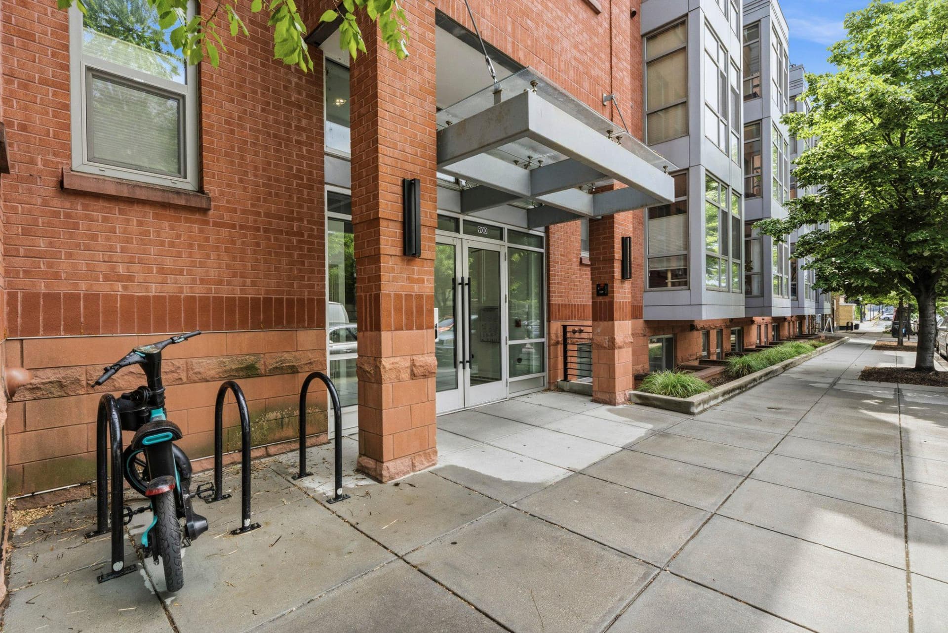 900 11th Street SE #410, Washington