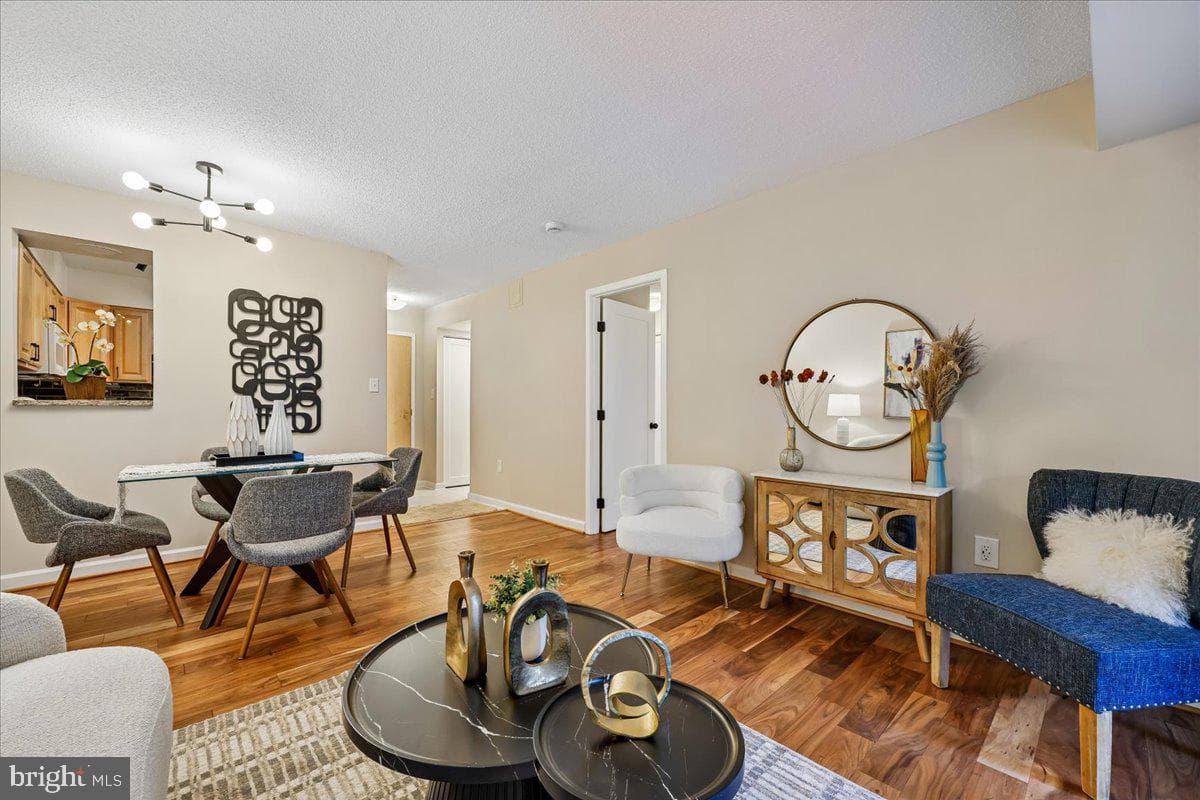 2111 Wisconsin Avenue NW #118 photo 30