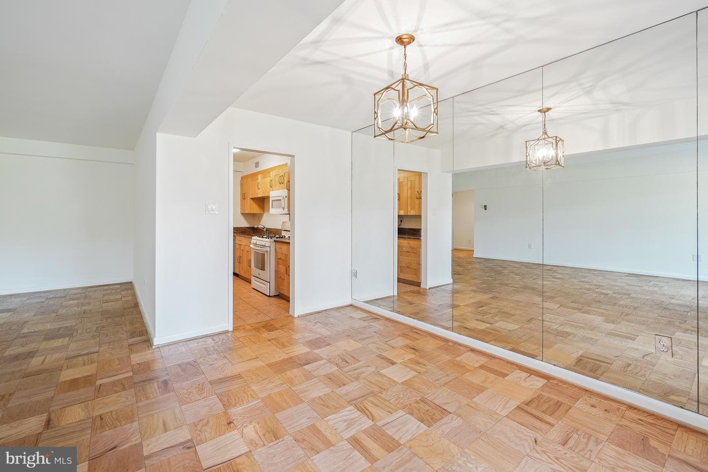 4201 Cathedral Avenue NW #403e photo 10
