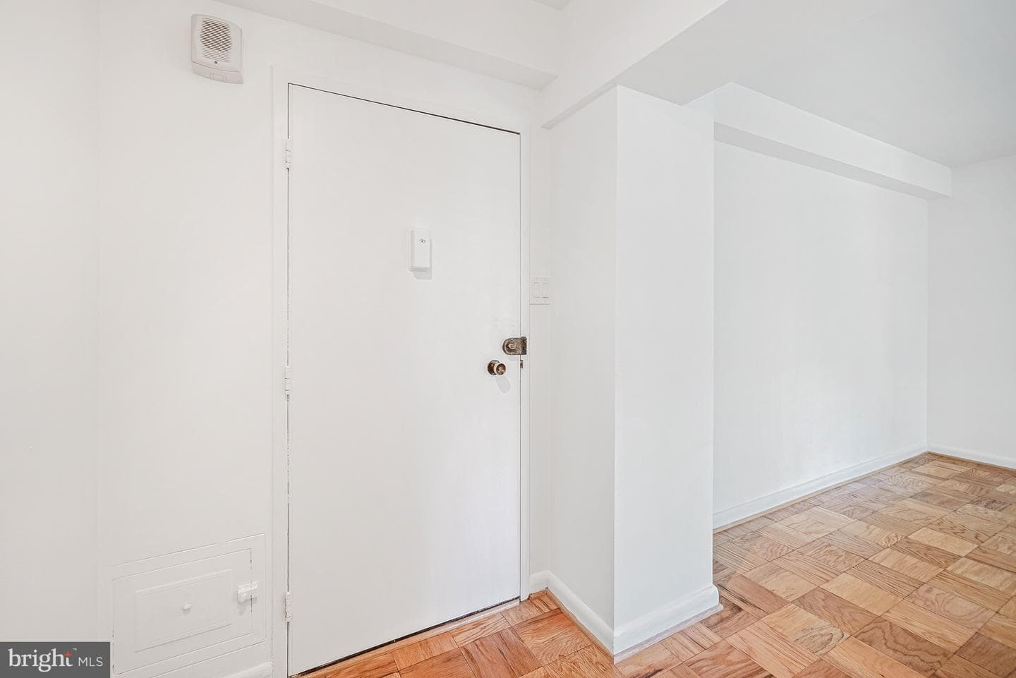 4201 Cathedral Avenue NW #403e photo 5