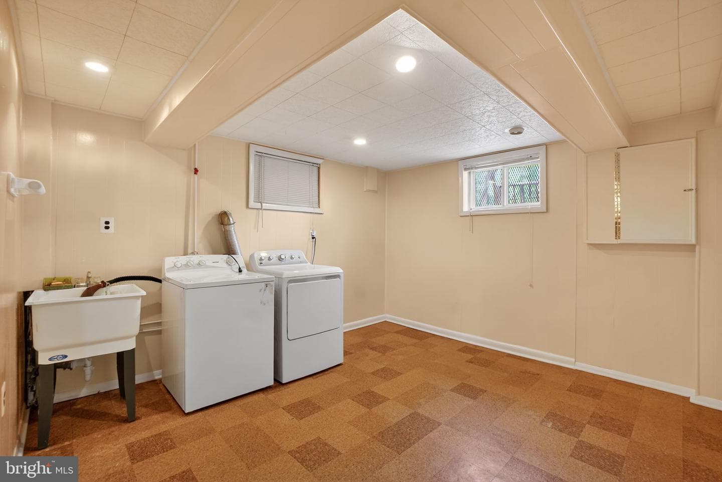 109 Van Buren Street NW photo 28