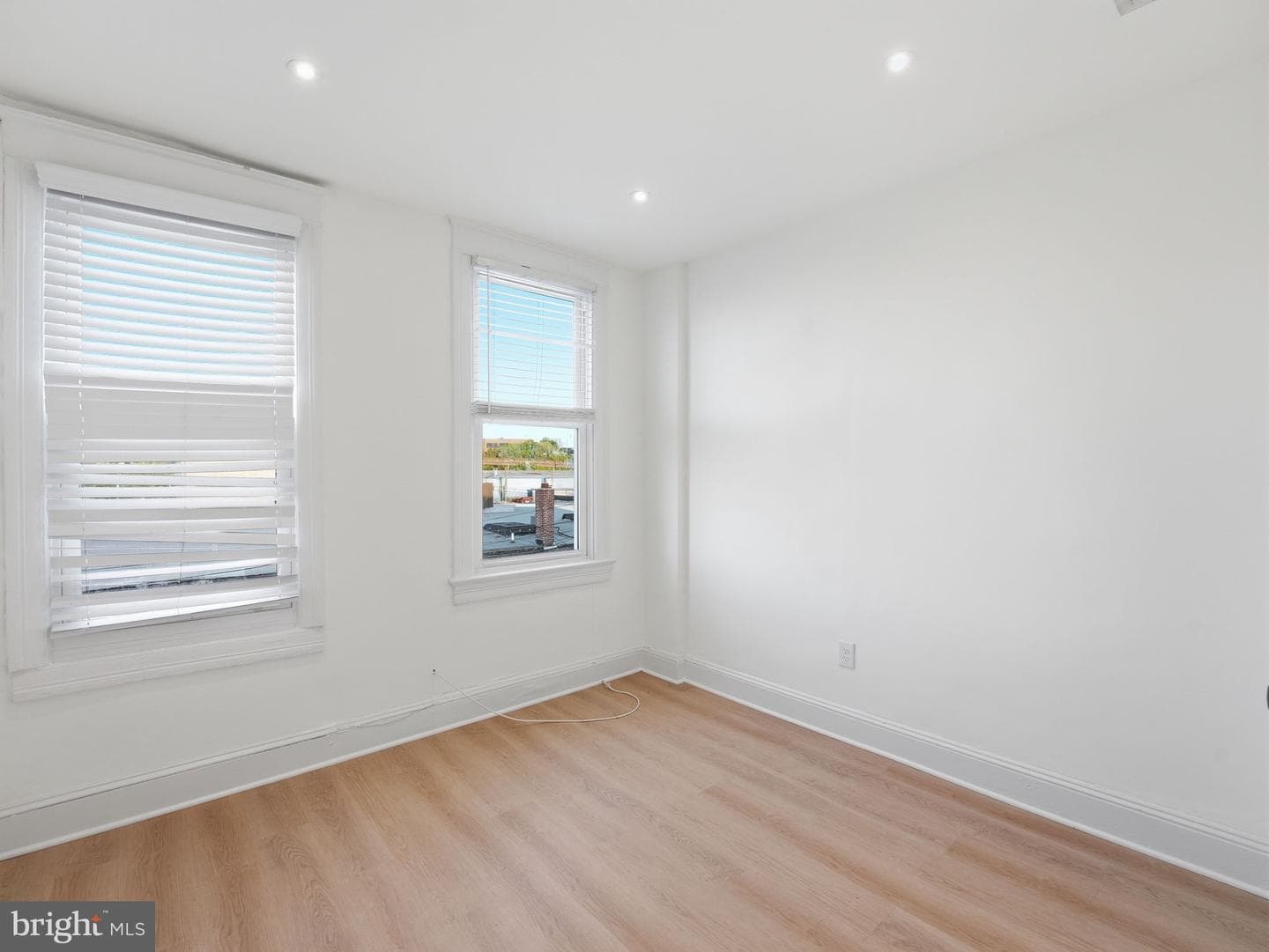2111 4th Street NE photo 15
