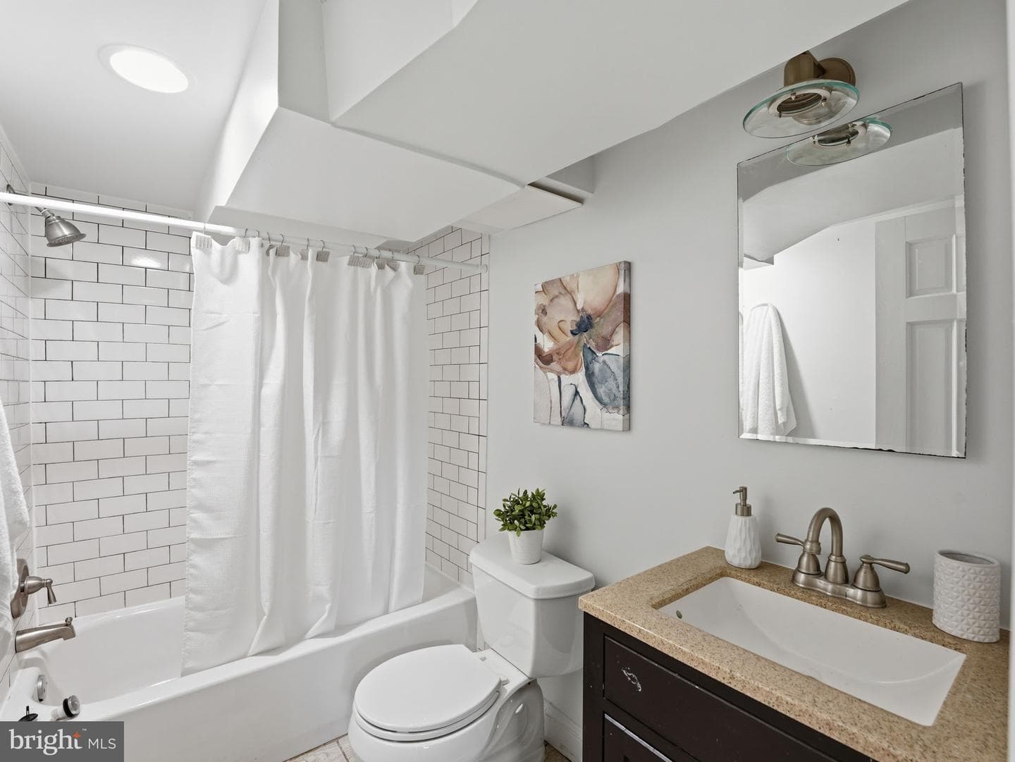2111 4th Street NE photo 23