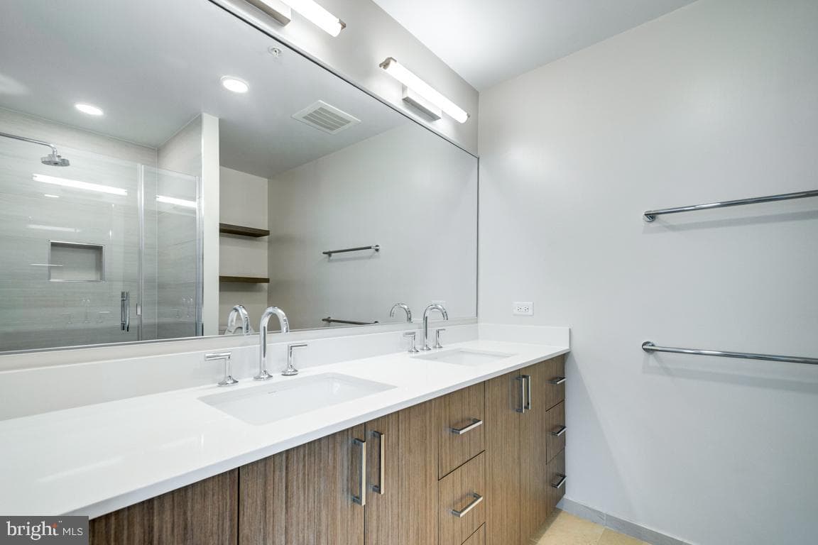 1211 Van Street SE #806 photo 7