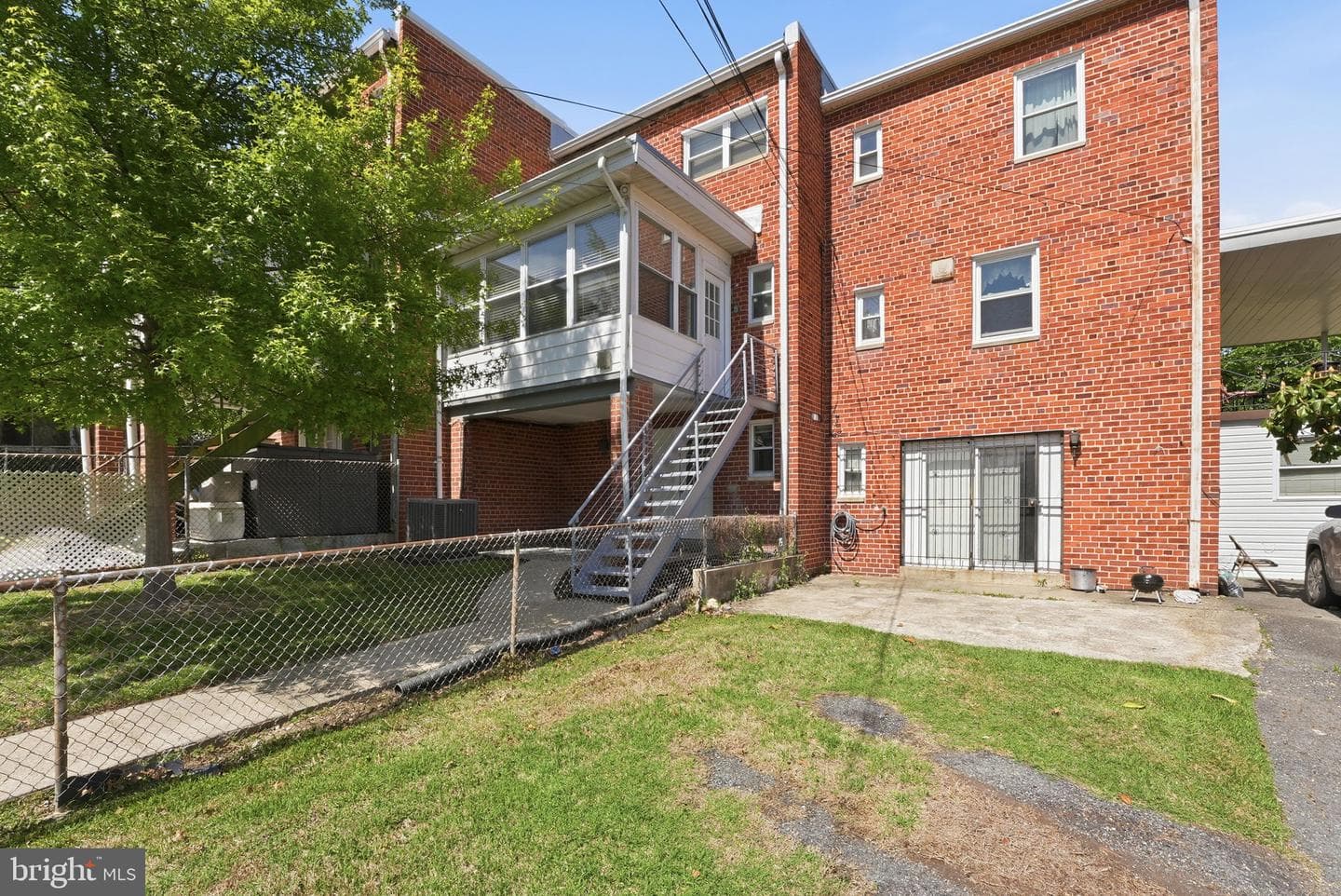 567 Ingraham Street NE photo 35
