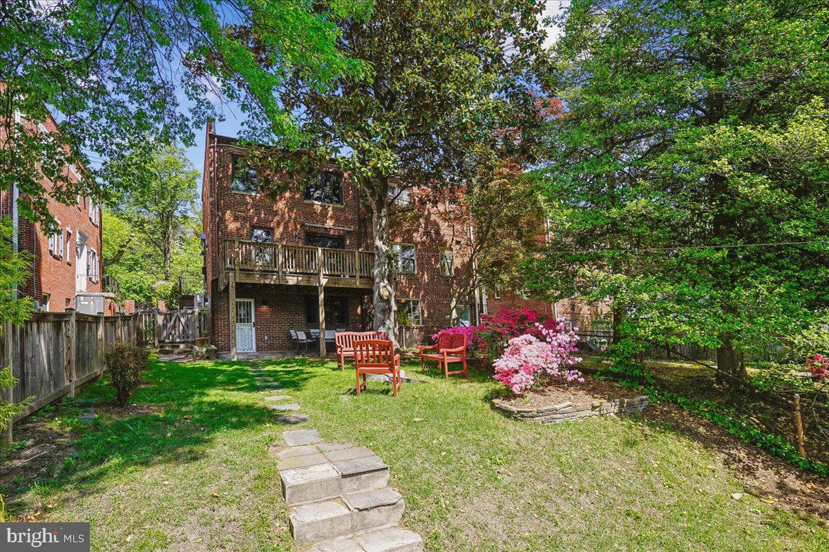 2910 Upton Street NW photo 44