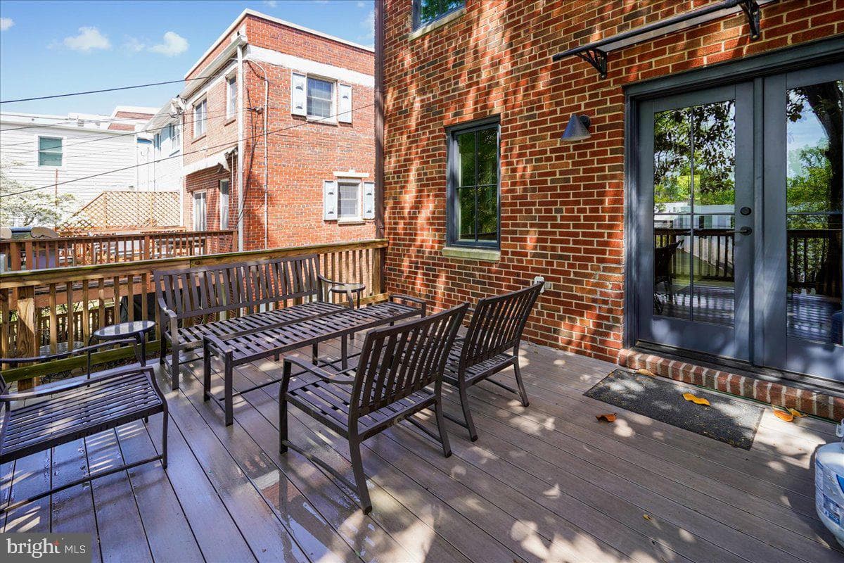2910 Upton Street NW photo 53