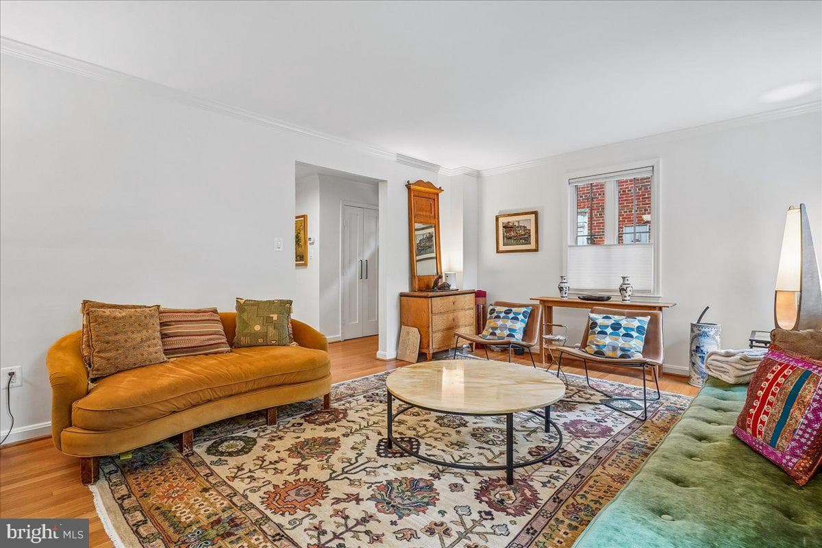 2910 Upton Street NW photo 6