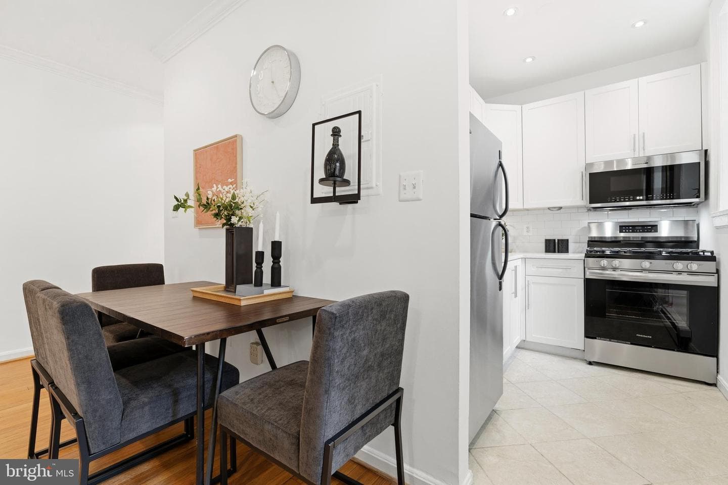 1831 Belmont Road NW #203 photo 6