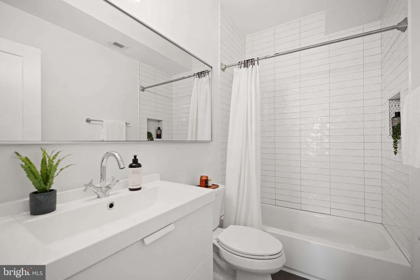 731 Fairmont Street NW #2 photo 9