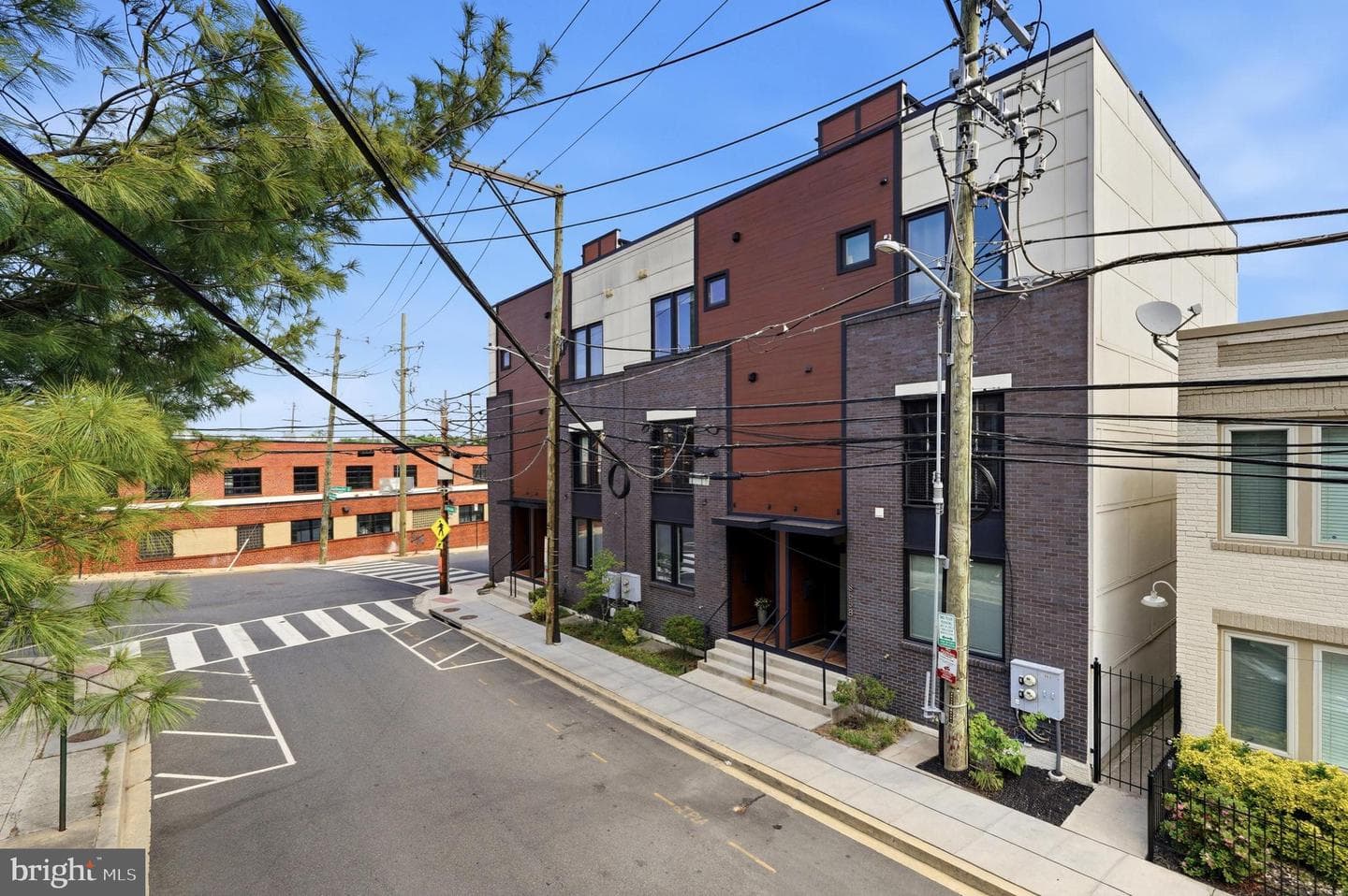 1867 Corcoran Street NE #b photo 34