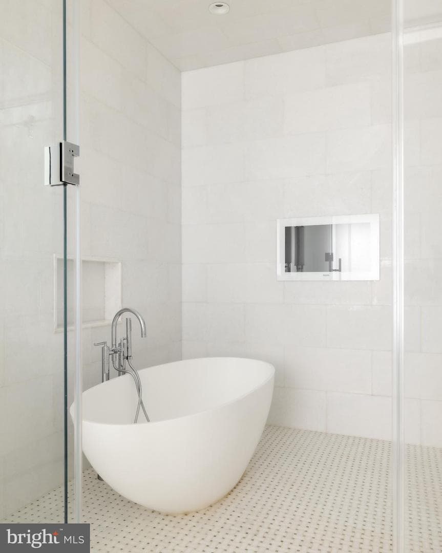 3240 Prospect Street NW photo 32