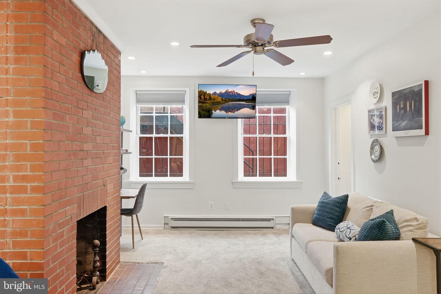 319 C Street SE photo 56