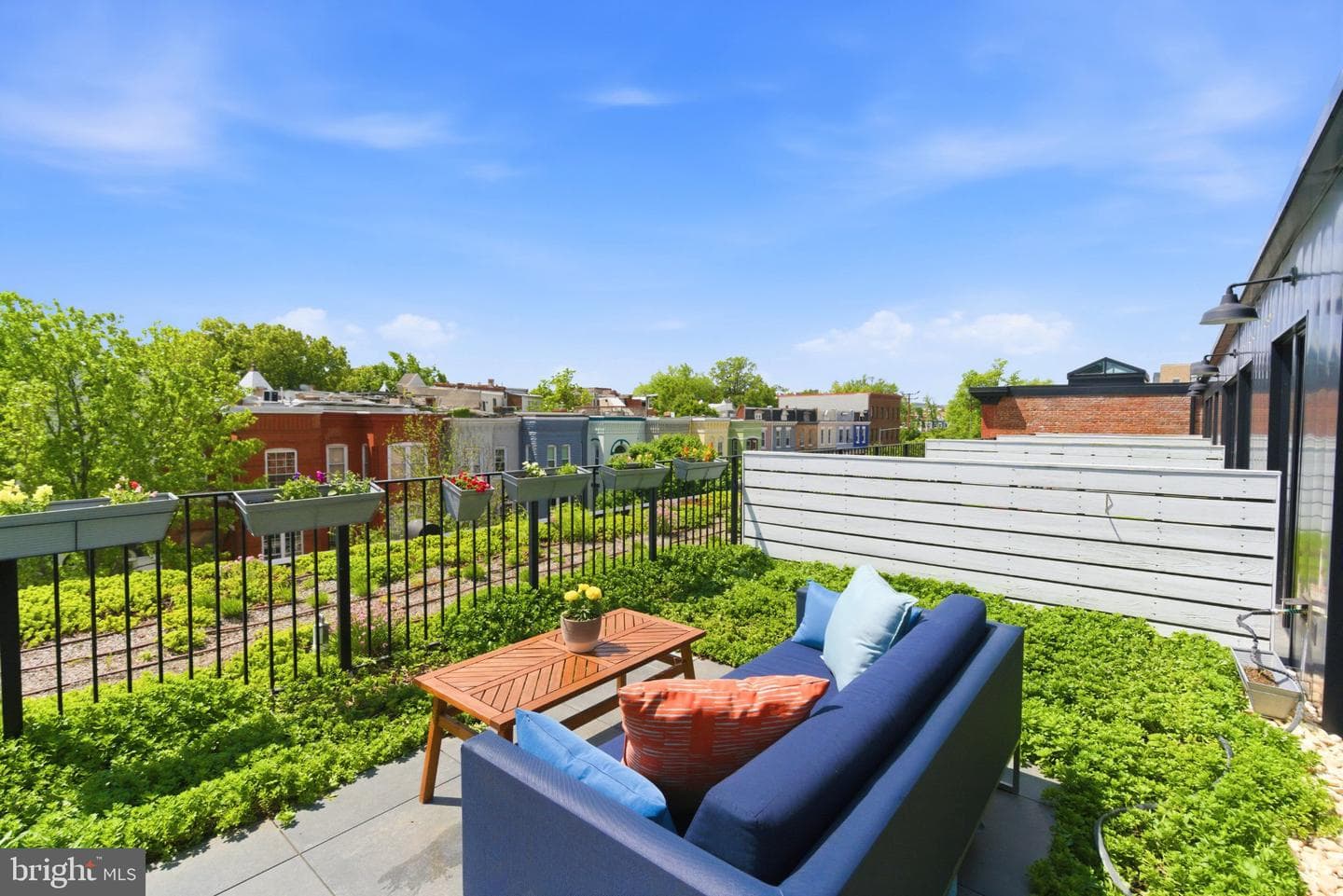 57 N NW #ph416, Washington