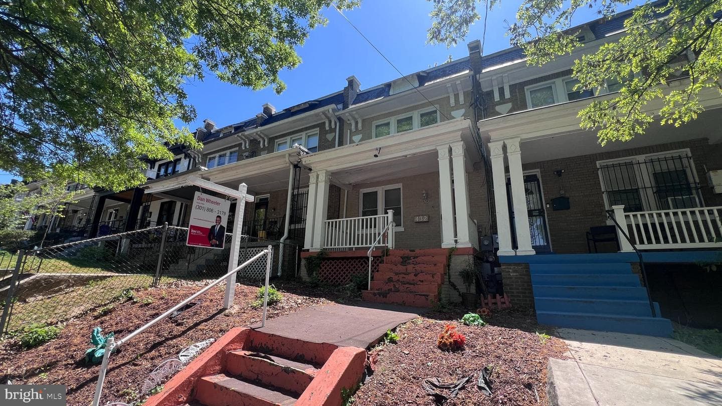 432 Crittenden Street NW photo 6