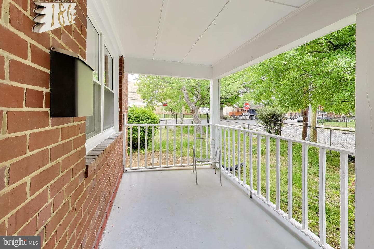 186 Forrester Street SW photo 4