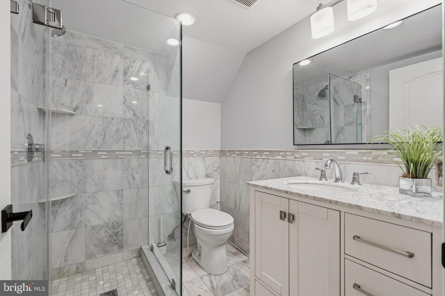 2107 S Street NW #a photo 10
