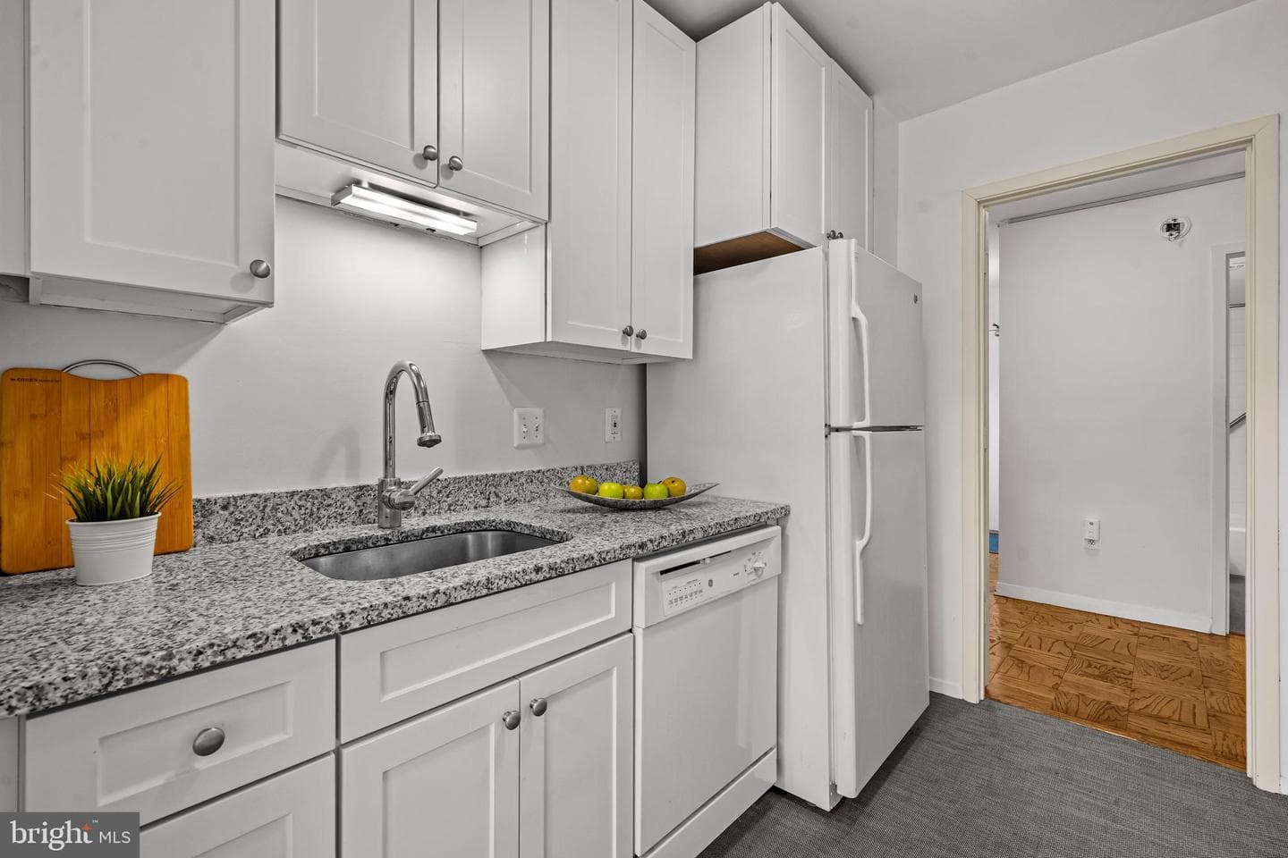 3001 Veazey Terrace NW #201 photo 18