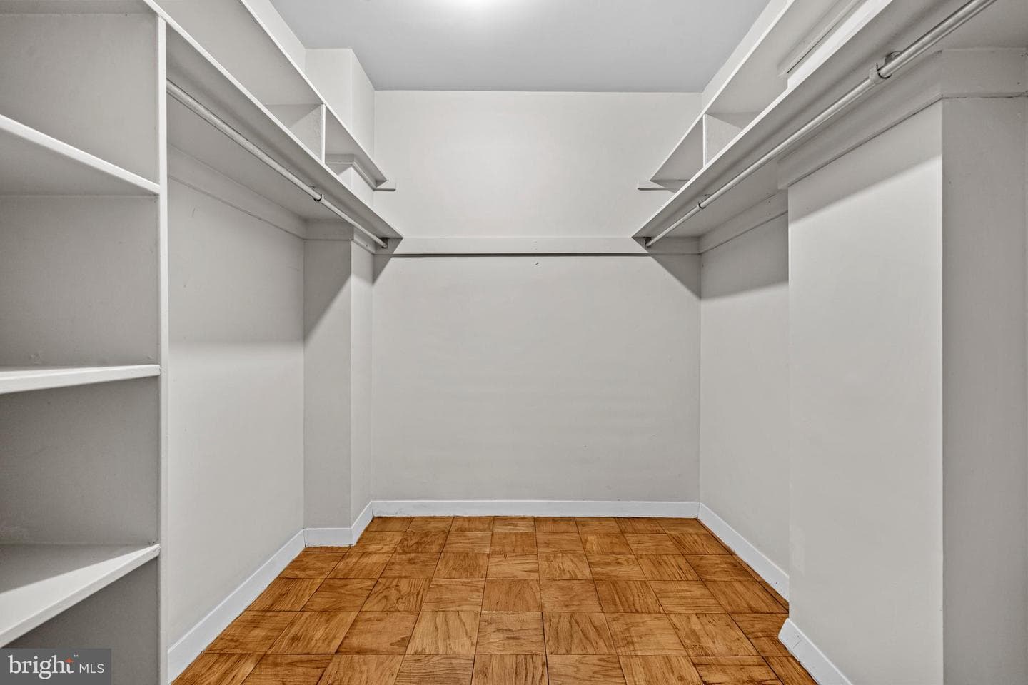 3001 Veazey Terrace NW #201 photo 25