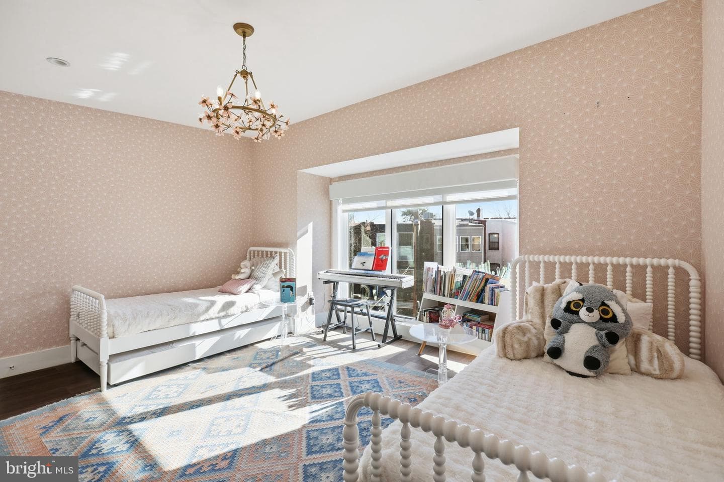 1331 Constitution Avenue NE photo 15